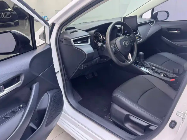 Toyota Corolla — Фото автомобиля 10