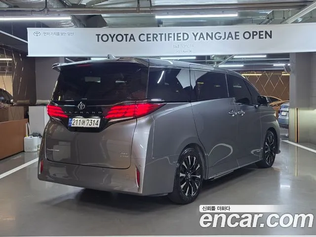Toyota Alphard Generation 4 — Фото автомобиля 2