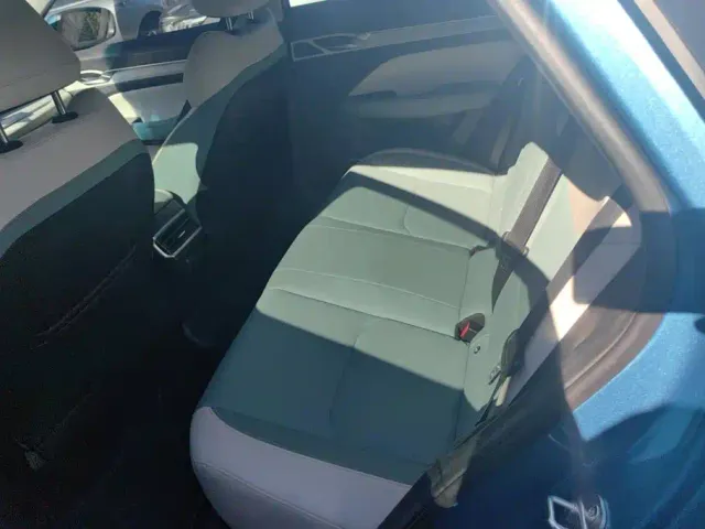 Geely Emgrand L — Фото автомобиля 11