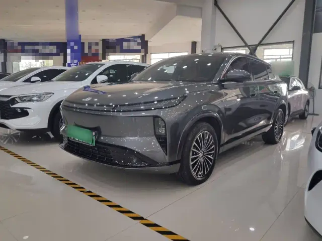 Фотография автомобиля — Dongfeng Aeolus L8