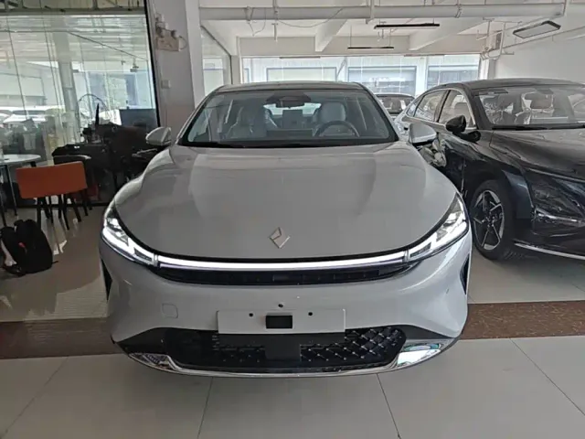 Baojun Xiangjing — Фото автомобиля 2