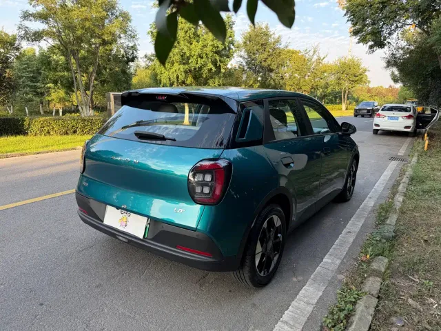 GAC Aion UT — Фото автомобиля 14