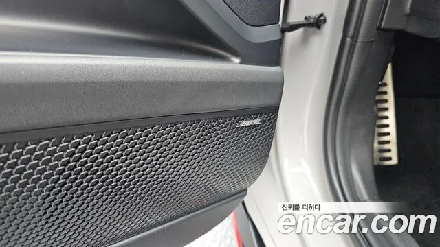 Hyundai AVANTE — Фото автомобиля 30
