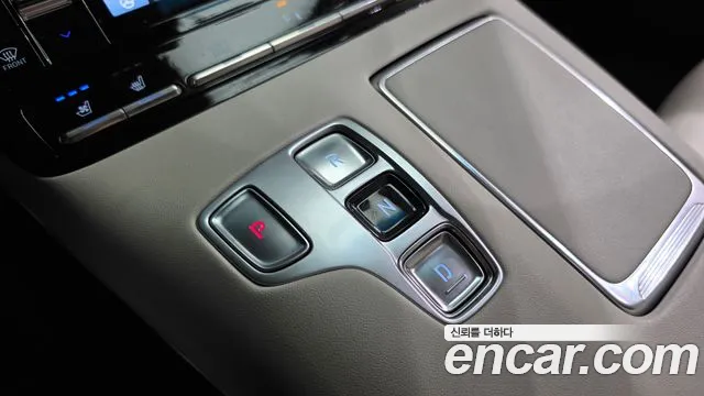 Hyundai Grandeur (New) Hybrid — Фото автомобиля 9