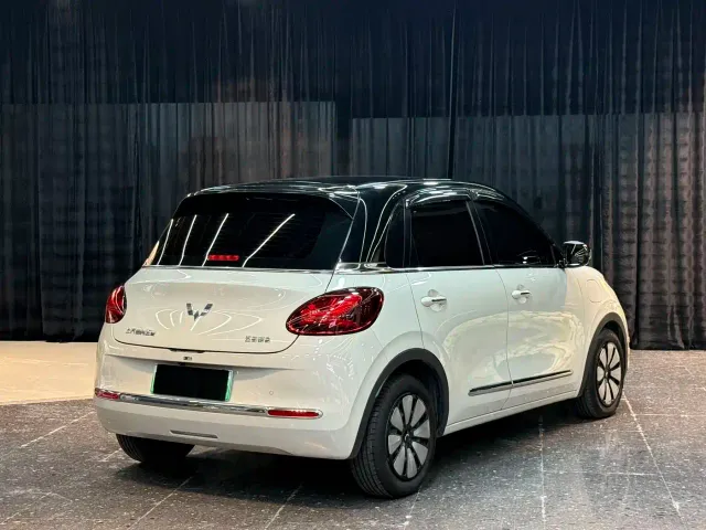 Wuling Bingo — Фото автомобиля 9