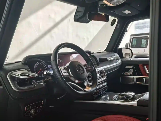 Mercedes-Benz G-Class — Фото автомобиля 12