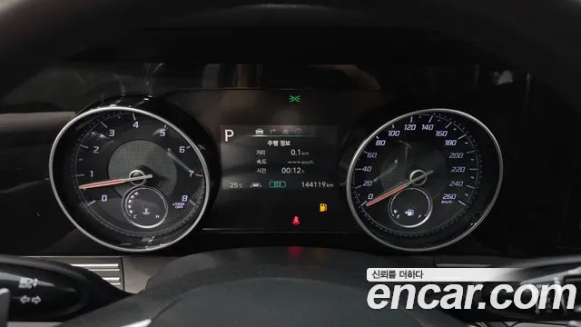 Hyundai Grandeur Новый Grandeur IG 3.0 LPi (Для проката) — Фото автомобиля 8