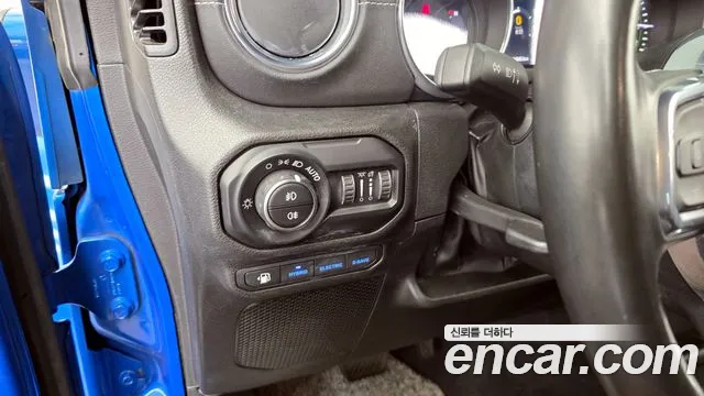 Jeep Wrangler Wrangler (JL) — Фото автомобиля 18