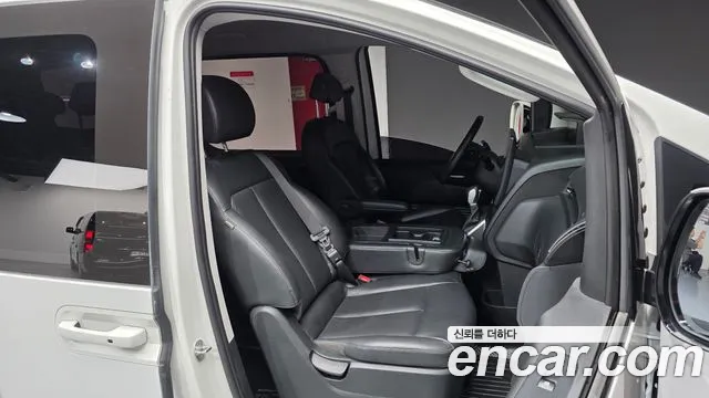 Hyundai Staria — Фото автомобиля 16
