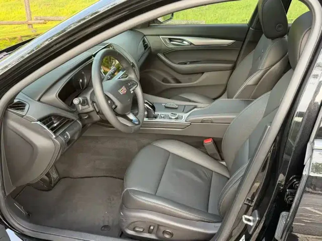 Cadillac CT5 — Фото автомобиля 3