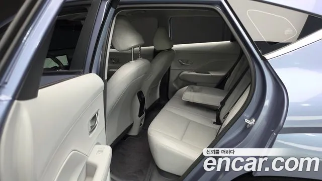 Hyundai Kona SX2 — Фото автомобиля 12