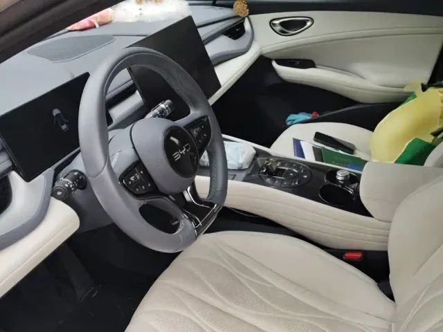 BYD Seal 06 GT — Фото автомобиля 16