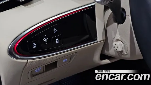 Genesis GV70 — Фото автомобиля 25