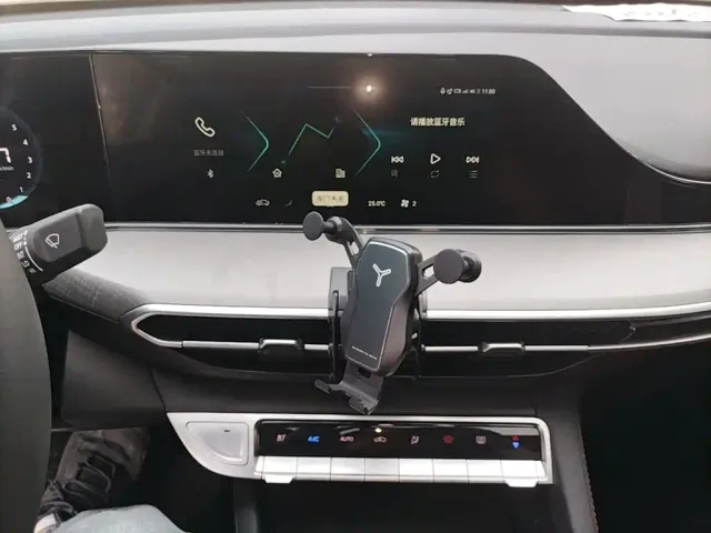 Changan Eado — Фото автомобиля 12