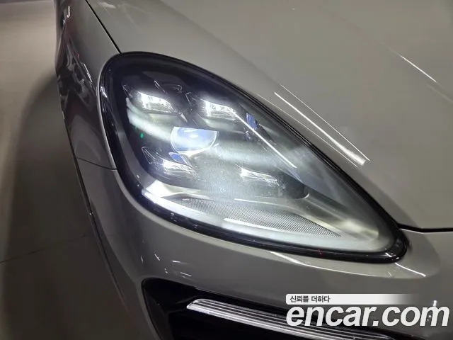 Porsche Cayenne PO536 — Фото автомобиля 3