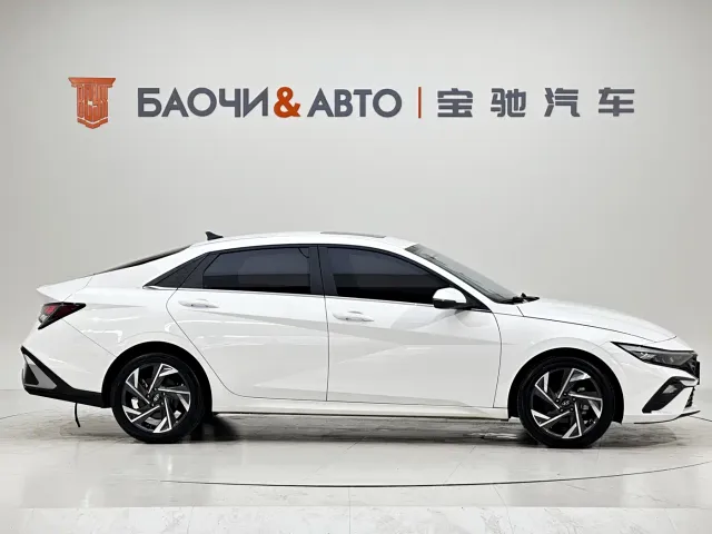 Hyundai Elantra — Фото автомобиля 7