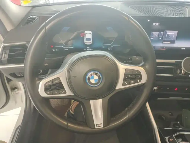 BMW i3 — Фото автомобиля 10