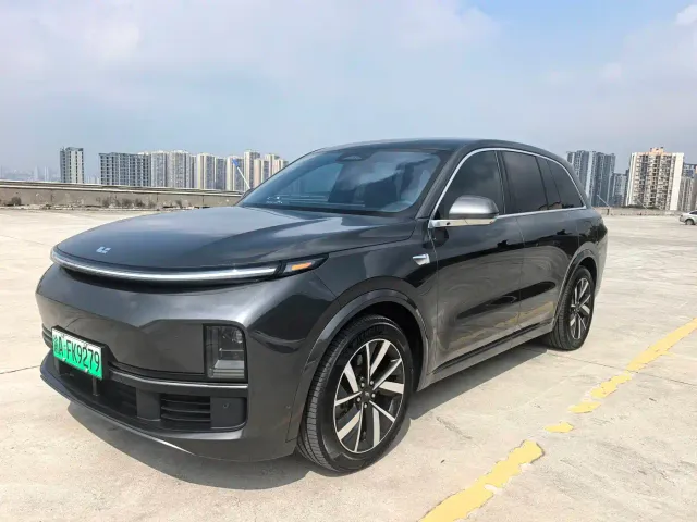 Фотография автомобиля — Li Auto L8