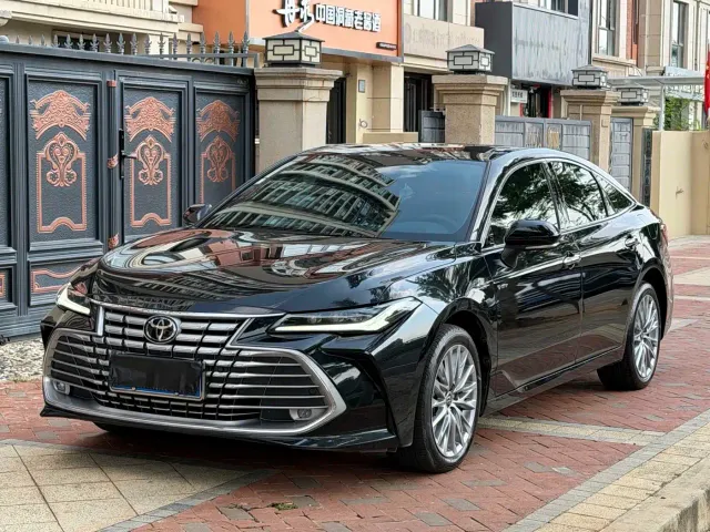 Фотография автомобиля — Toyota Avalon