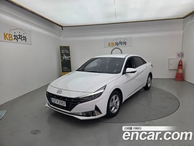 Hyundai Avante CN7 — Фото автомобиля 2
