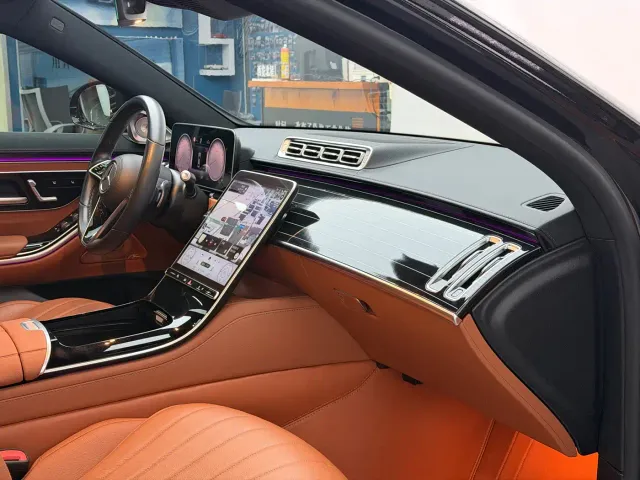 Mercedes-Benz S-Class — Фото автомобиля 19