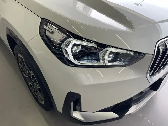 BMW X1 — Фото автомобиля 9