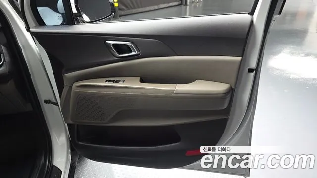 Kia Carnival — Фото автомобиля 13