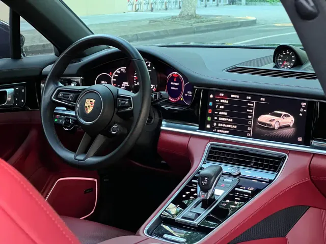 Porsche Panamera — Фото автомобиля 21