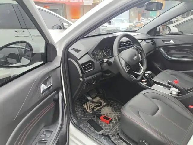 Chery Tiggo 3x — Фото автомобиля 15