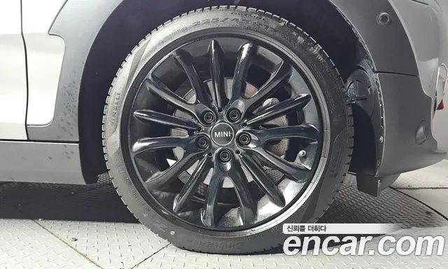 MINI Clubman — Фото автомобиля 6