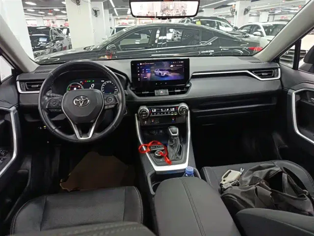 Toyota Wildlander — Фото автомобиля 5