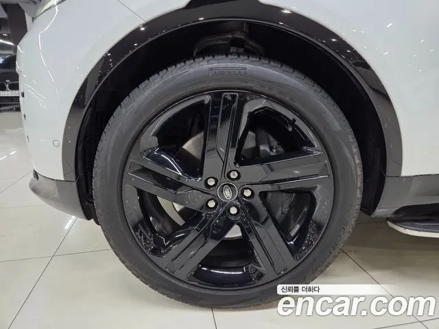 Land Rover Discovery — Фото автомобиля 20