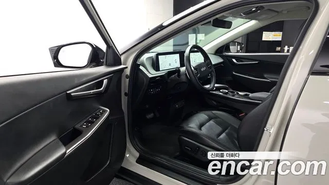 Kia EV6 — Фото автомобиля 15