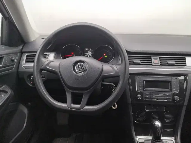 Volkswagen Bora — Фото автомобиля 11