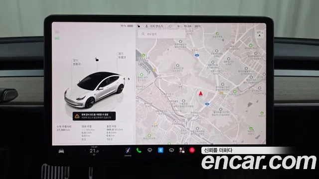 Tesla Model 3 — Фото автомобиля 19