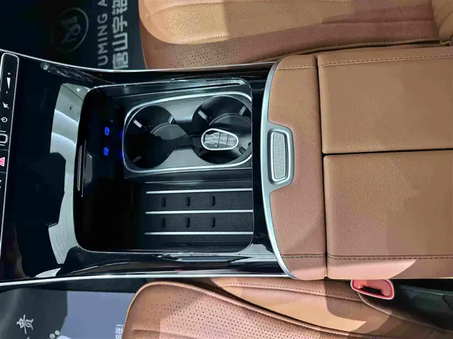 Mercedes-Benz S-Class — Фото автомобиля 11