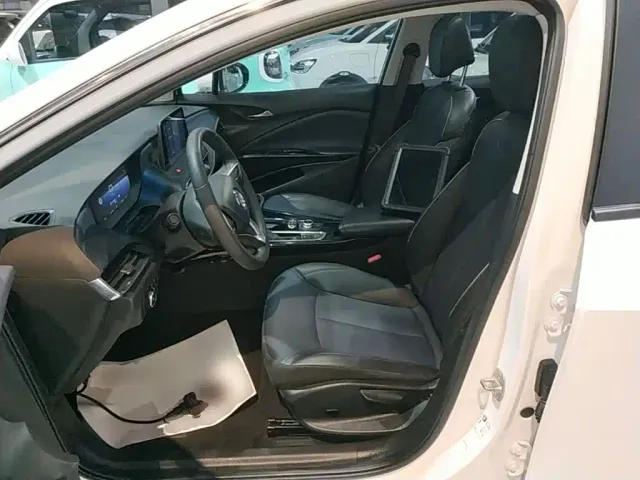Buick Velite 6 — Фото автомобиля 14