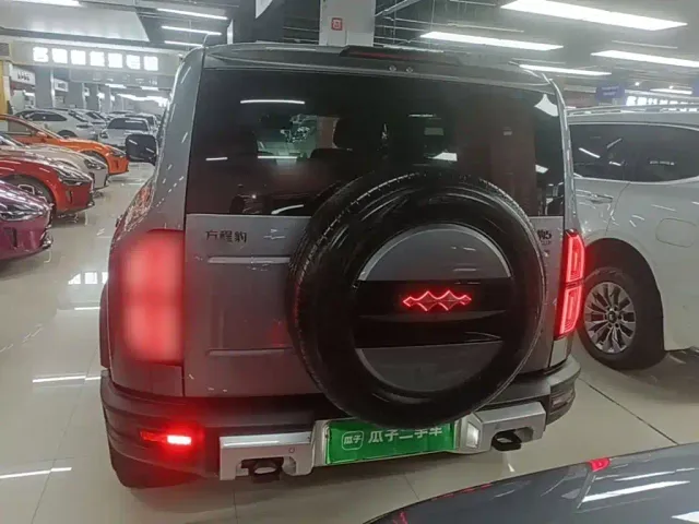 BYD FangChengBao Leopard 5 — Фото автомобиля 5