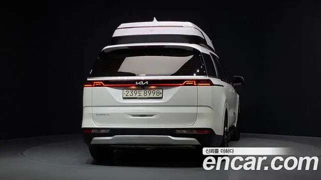 Kia Carnival Generation 4 — Фото автомобиля 4