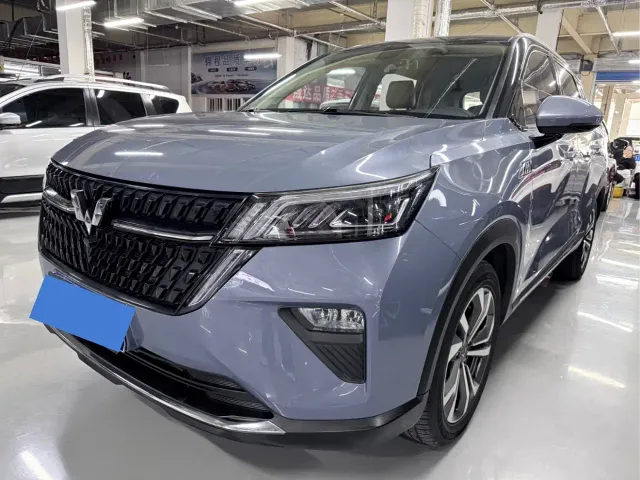 Фотография автомобиля — Wuling Asta