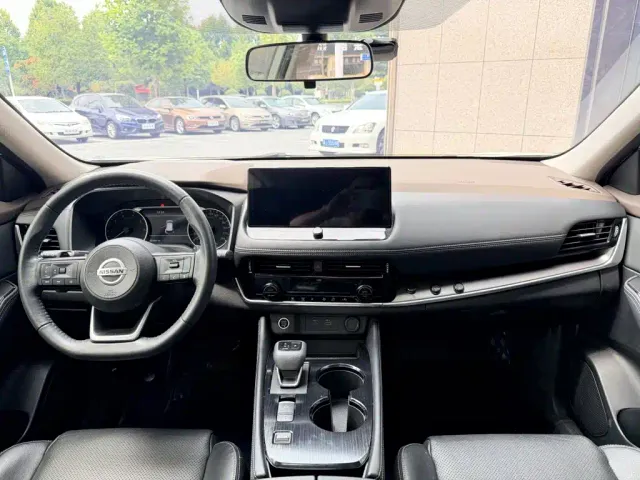 Nissan X-Trail — Фото автомобиля 6