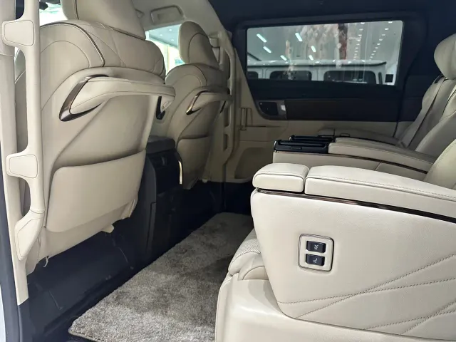 Toyota Vellfire — Фото автомобиля 14