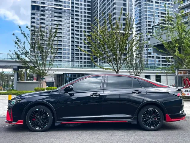 Dongfeng Yixuan MAX — Фото автомобиля 3