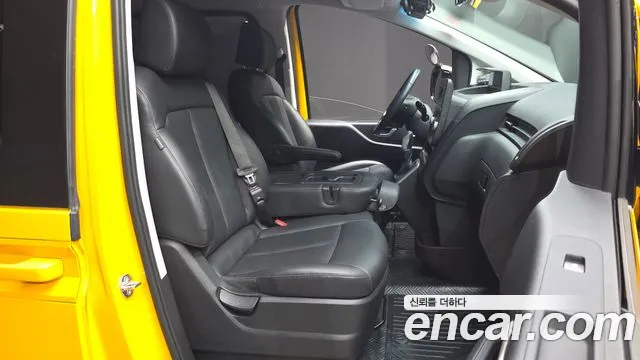 Hyundai Staria Staria L3.5 Школьный автобус — Фото автомобиля 26