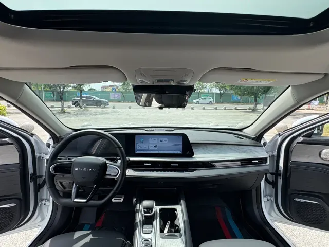 Chery Arrizo 8 — Фото автомобиля 7