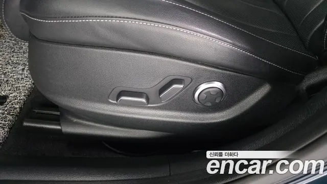 Genesis G80 Бензин 2.5 турбо AWD — Фото автомобиля 23