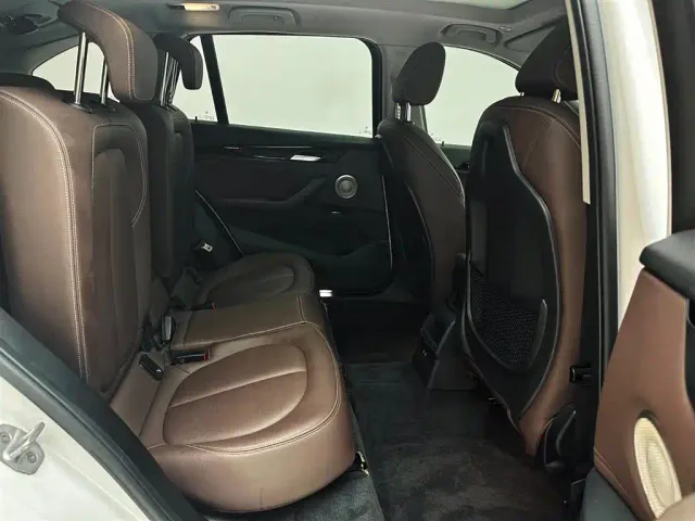BMW X1 — Фото автомобиля 14