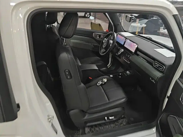 Baojun Yep — Фото автомобиля 24