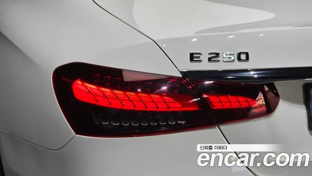 Mercedes-Benz E-Class W213 — Фото автомобиля 8