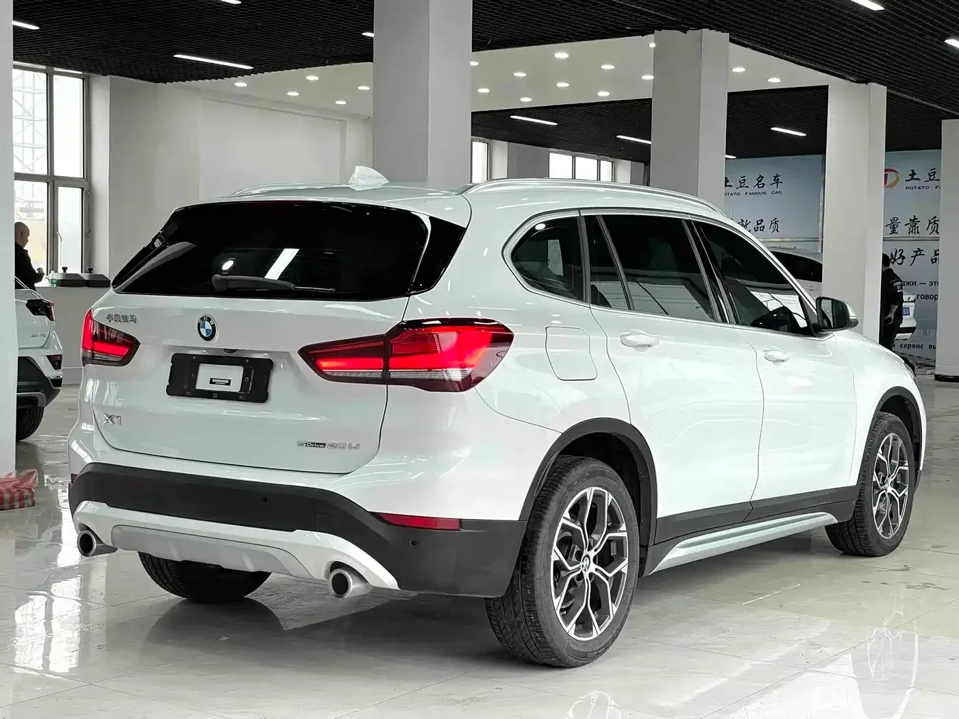 BMW BMW X1 2022 sDrive20Li Fashion — Фото автомобиля 6